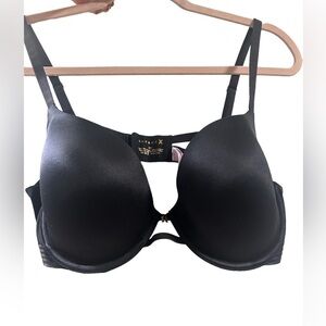 NWT Savage X Fenty Rihanna Black Bra Size 38C